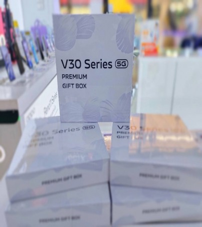 กล่อง Premium Gift Box V30 Series 5G(By SuperTStore)